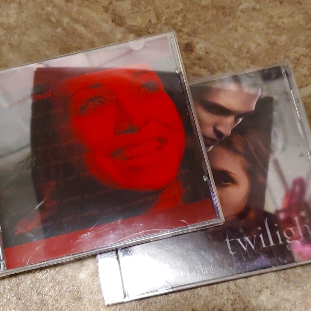 2 cd's for v4l3nt1na